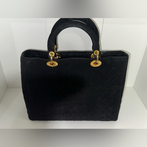 Sold - Picture 3 of 7